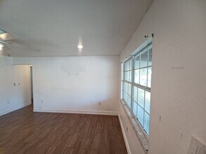 Priced to Rent 3/2 in Fort Myers, Unit 2353 in Ft. Myers, FL - Building Photo - Building Photo