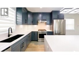 789 Ota Ave in New Westminster, BC - Building Photo