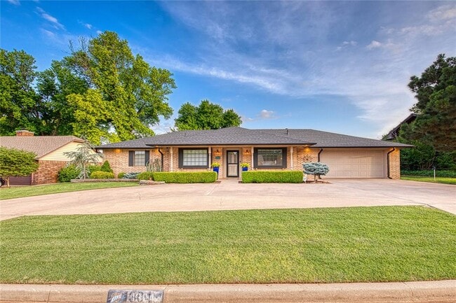 1304 Lynnwood Dr in Elk City, OK - Building Photo - Building Photo