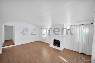 5160 San Vicente Blvd in Los Angeles, CA - Building Photo - Building Photo