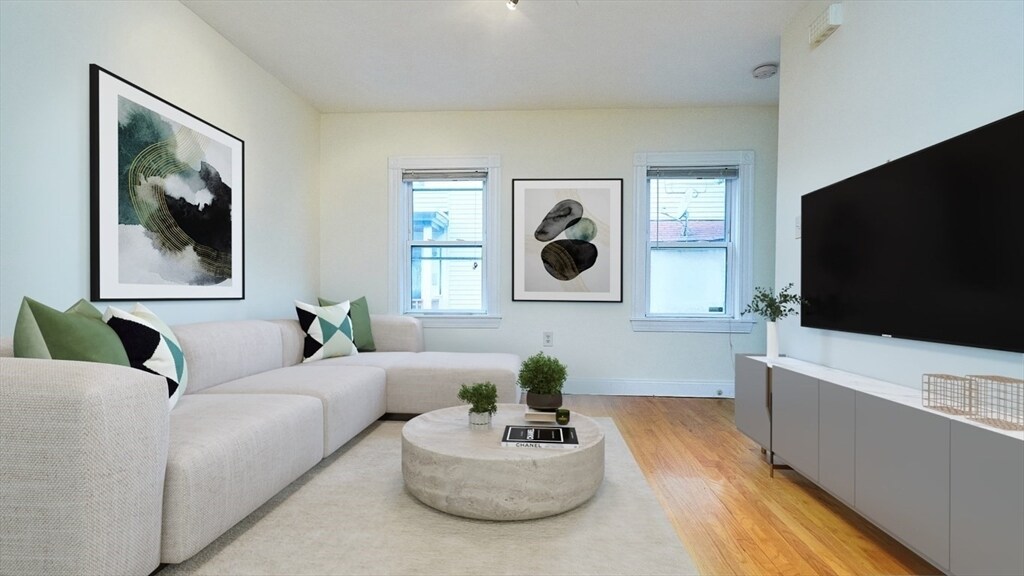 2 Bay State Pl in Boston, MA - Building Photo