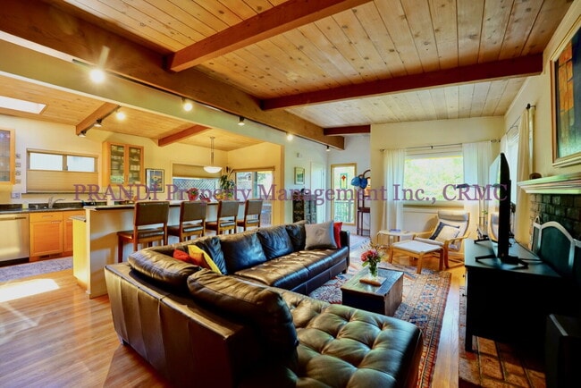 34 El Cerrito Ave in San Anselmo, CA - Building Photo - Building Photo