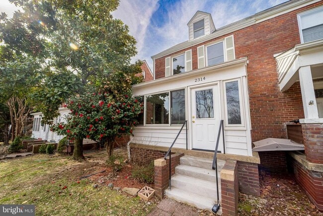 2314 Washington Blvd in Arlington, VA - Building Photo - Building Photo