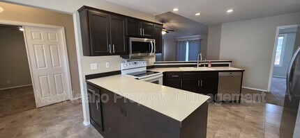 1123 N Watson Way in Eagle, ID - Building Photo - Building Photo