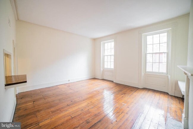 1021 Clinton St in Philadelphia, PA - Building Photo - Building Photo
