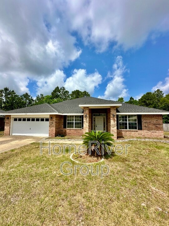 1332 Buttonwillow Trail in Pensacola, FL - Foto de edificio