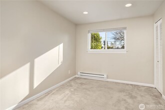 2352 N 193rd St in Shoreline, WA - Building Photo - Building Photo
