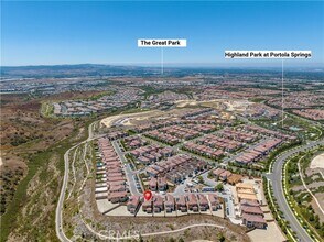 136 Tomahawk in Irvine, CA - Building Photo - Building Photo