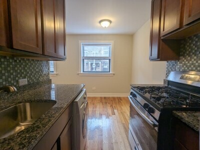 510 W Briar Pl in Chicago, IL - Foto de edificio
