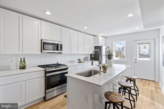 1825 S Hanover St in Baltimore, MD - Building Photo - Building Photo