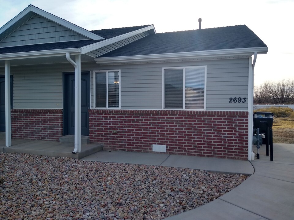 2693 North Mountain Valley Trail in Cedar City, UT - Building Photo