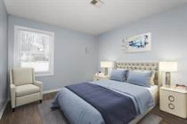 402 NE Independence Ave in Lee's Summit, MO - Building Photo - Building Photo
