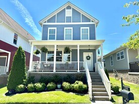 2350 Somerset Valley Dr in Nashville, TN - Building Photo