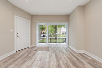 6530 S Maryland Ave, Unit 2 in Chicago, IL - Building Photo - Building Photo