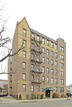 15517 Sanford Ave in Flushing, NY - Building Photo - Building Photo