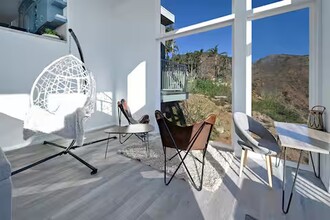 30001 Zenith Point Rd in Malibu, CA - Building Photo - Building Photo