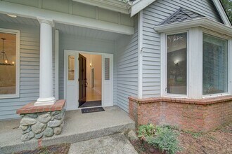 13047 459th Ave SE in North Bend, WA - Building Photo - Building Photo