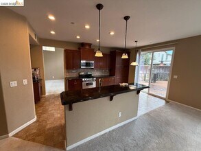 981 Finn Way in Brentwood, CA - Building Photo - Building Photo