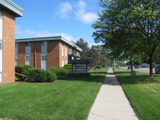 Kaymarr Apartments in Lansing, MI - Foto de edificio - Building Photo