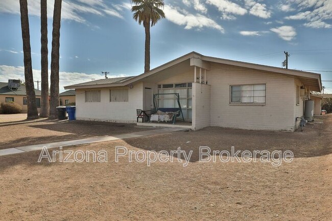 705 W 1st St in Mesa, AZ - Building Photo - Building Photo