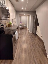 88 San Fernando Dr in Hamilton, ON - Building Photo - Building Photo