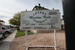 Meadow Vista in Las Vegas, NV - Foto de edificio - Building Photo