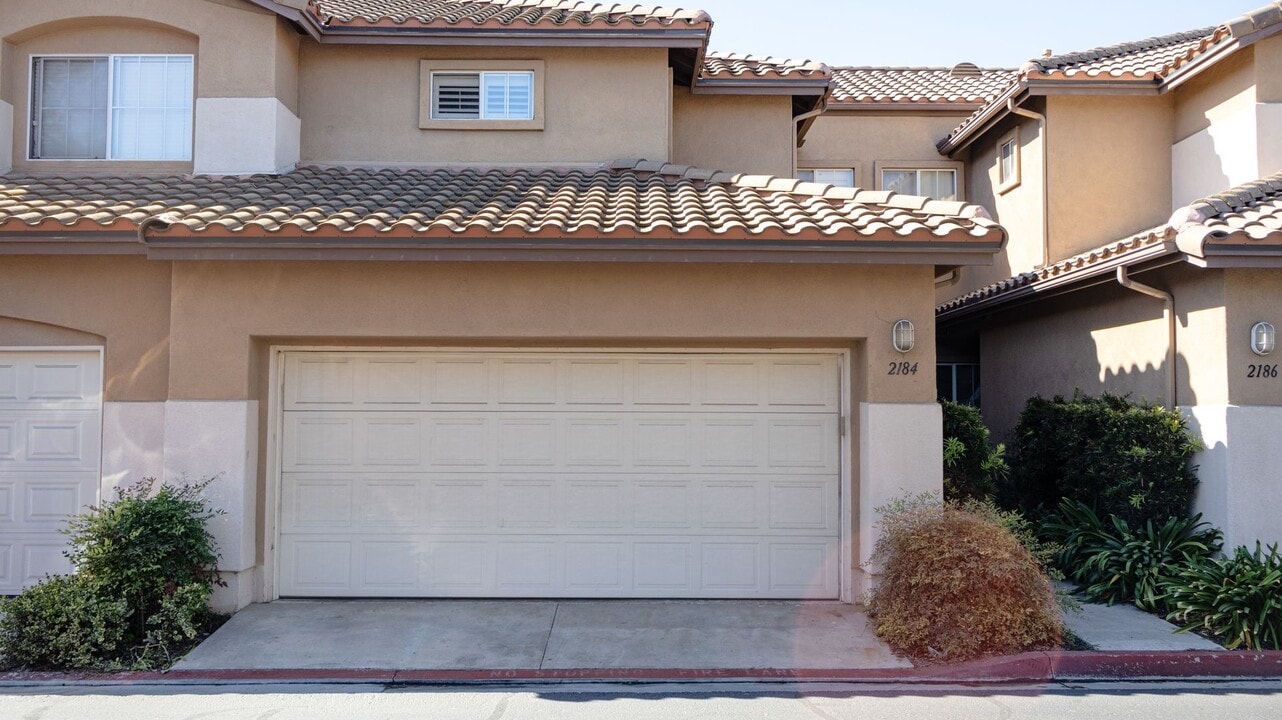 2184 Lago Ventana in Chula Vista, CA - Building Photo