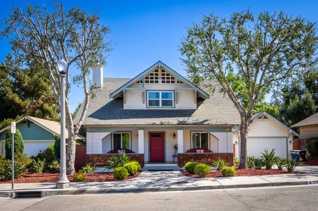 property at 3523 Twogood Ln