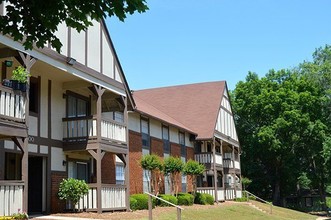 Cambridge Apartments in Athens, GA - Building Photo - Building Photo