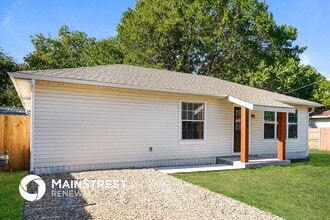 102 E Barton St in Crandall, TX - Building Photo - Building Photo