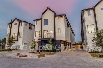 3308 Birmingham Ave in Dallas, TX - Building Photo - Building Photo