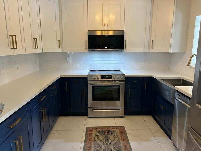 16231 SW 99th Ct in Miami, FL - Building Photo - Building Photo