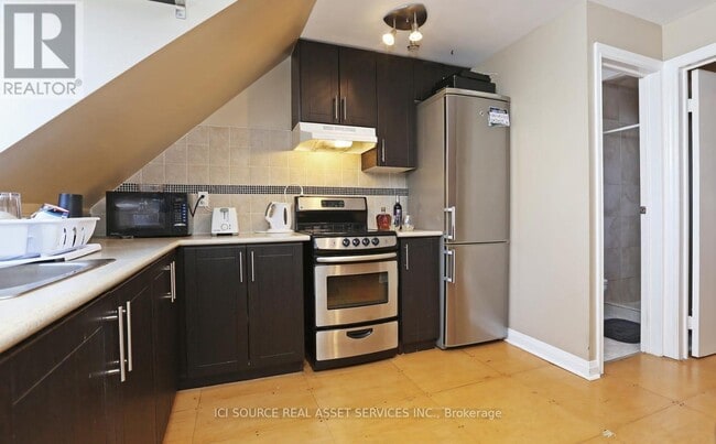 property at 224-224 Jones Ave
