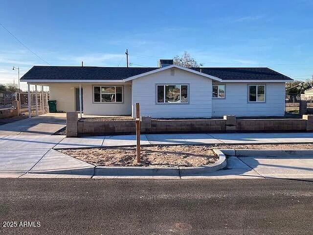 44317 W Heritage Ln in Maricopa, AZ - Building Photo