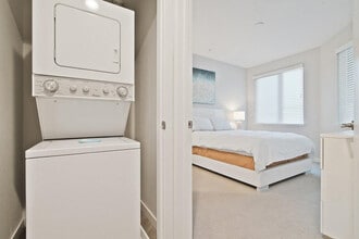 3639 Haven Ave in Menlo Park, CA - Building Photo - Building Photo