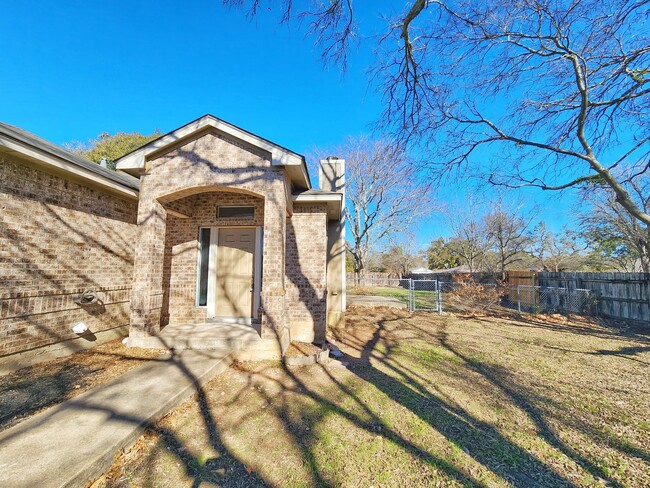 1503 Cedar Park Dr in Cedar Park, TX - Foto de edificio - Building Photo