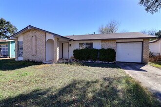 304 Deborah Dr in Converse, TX - Building Photo - Building Photo