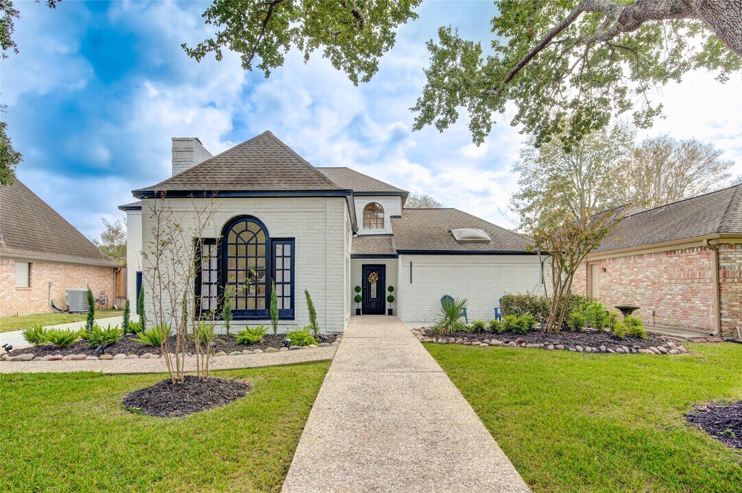 1535 Hannington Dr in Katy, TX - Foto de edificio