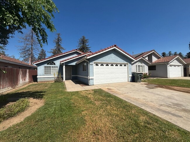 5754 W Tenaya Ave in Fresno, CA - Building Photo - Building Photo