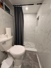 690 Southern Pky, Unit L1 in Uniondale, NY - Building Photo - Building Photo