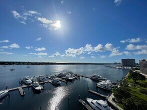1208 Marine Way in North Palm Beach, FL - Building Photo - Building Photo