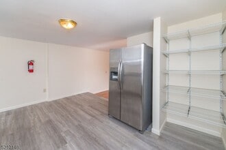 84 Mill St in Newton, NJ - Building Photo - Building Photo