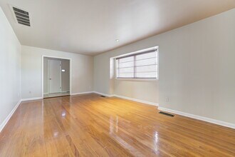 5000 N Linn Ave in Oklahoma City, OK - Building Photo - Building Photo