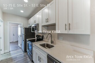 51-75 East 5th Street in Tucson, AZ - Foto de edificio - Building Photo