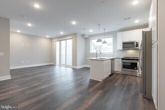 45 W Haines St, Unit 203 in Philadelphia, PA - Building Photo - Building Photo