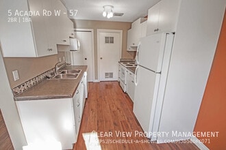 5 Acadia Rd W in Lethbridge, AB - Building Photo - Building Photo
