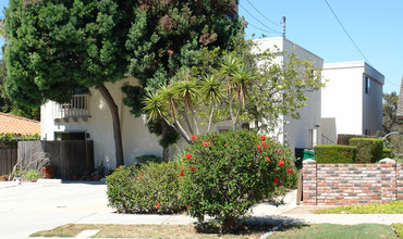 2520 Collier Ave in San Diego, CA - Building Photo - Building Photo