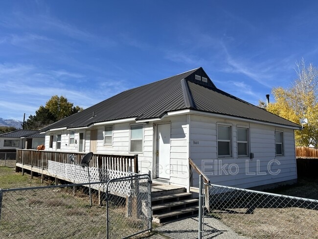 property at 366 4th St