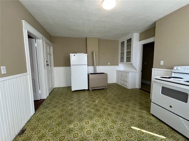 11 Roma St in Bristol, RI - Building Photo - Building Photo
