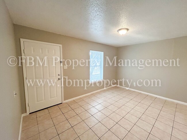 3224 W 8th Ave in Corsicana, TX - Building Photo - Building Photo